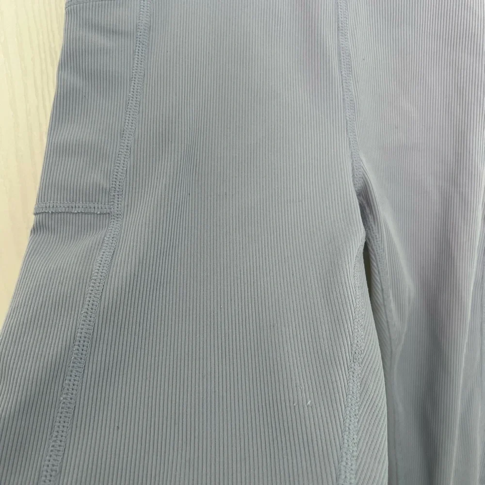 Zella girls lavender Capris, size 10-12